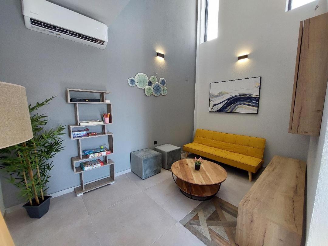 Vasileiadou Suites & Maisonettes ฟิออยิตา ภายนอก รูปภาพ